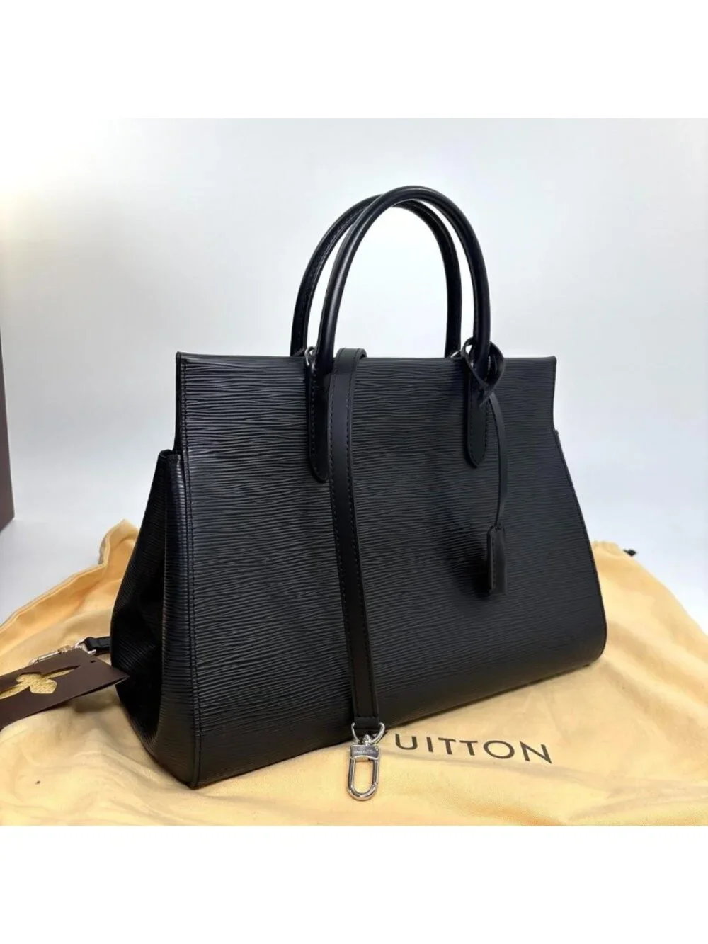 Louis Vuitton Epi Ma Roulis MM Handbag